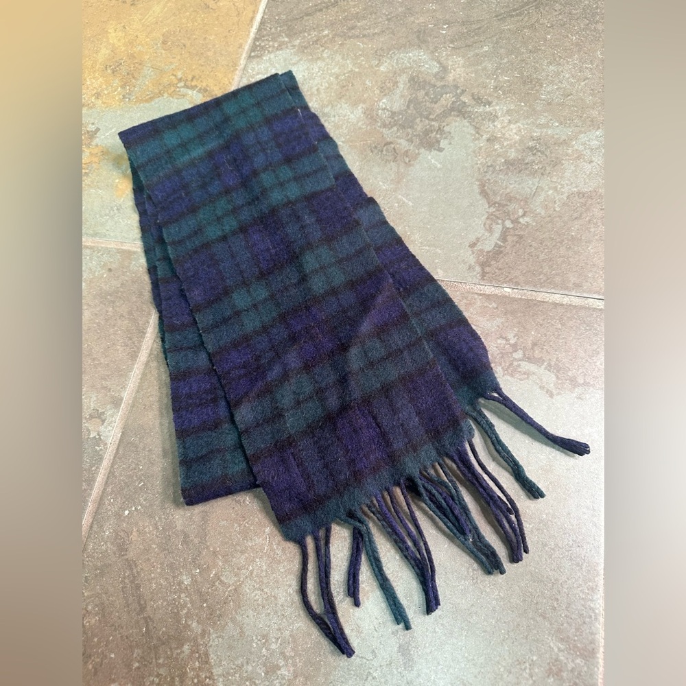 Edinburgh 100% Cashmere Scarf  Green Blue Plaid Fringe Narrow Soft